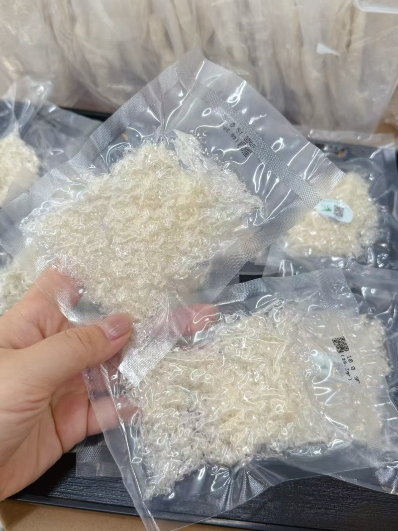 企标溯源囊丝碎100克¥398元、***燕盏挑毛，一大包