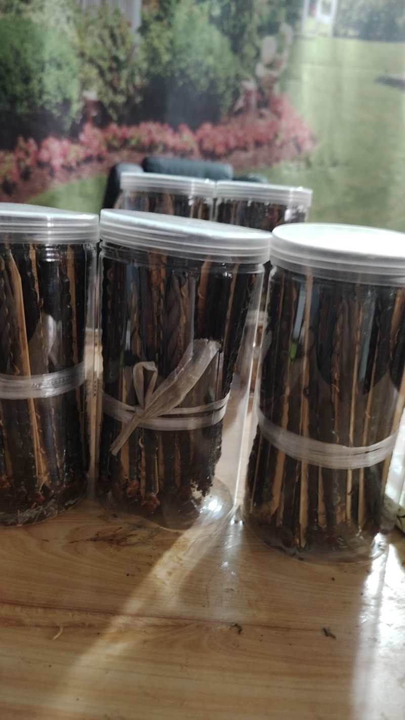 红头野生蜈蚣，产地直销。药用干蜈蚣皮进我店铺能下单开税票