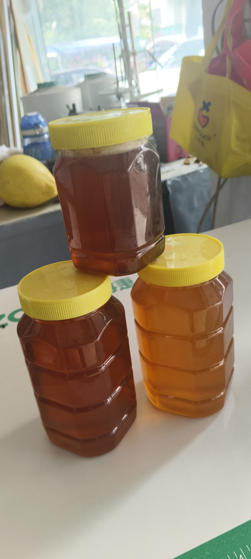 荔枝蜜和龙眼蜜大量接单产地直发量大从优欢迎来电咨询