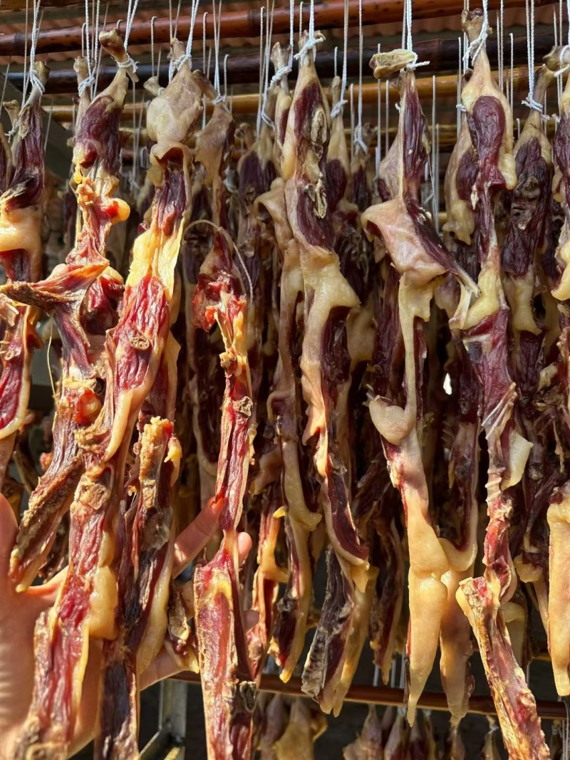 正宗老厂腊鸡条，腊鸭条，颜色漂亮，干度好，厂家直供批发