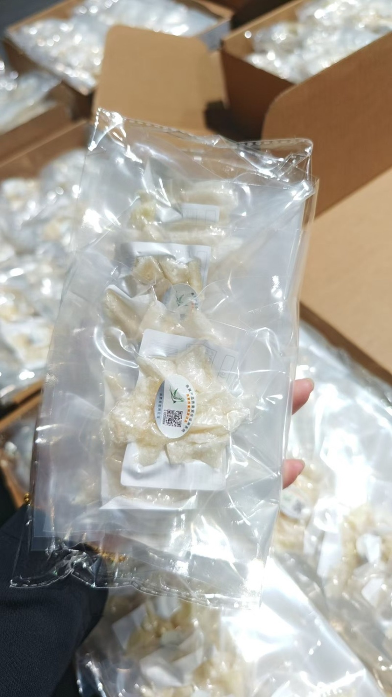 企标溯源码燕角批发燕窝工厂直销，精品燕窝，欢迎老板选购