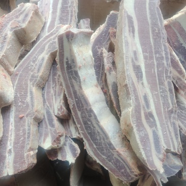 满肉牛肋排