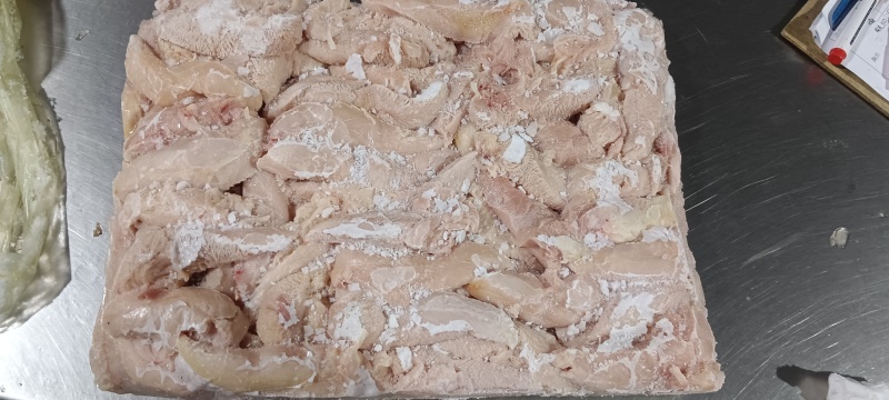 老鸡小胸