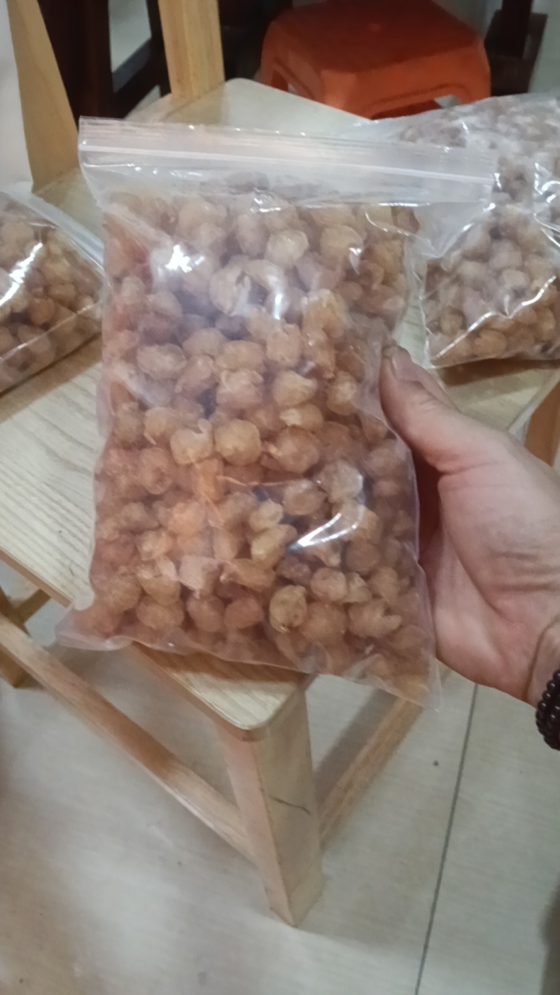 罐装古树桂圆肉，优质桂圆肉，肉紧味浓，一口尝尽鲜醇感