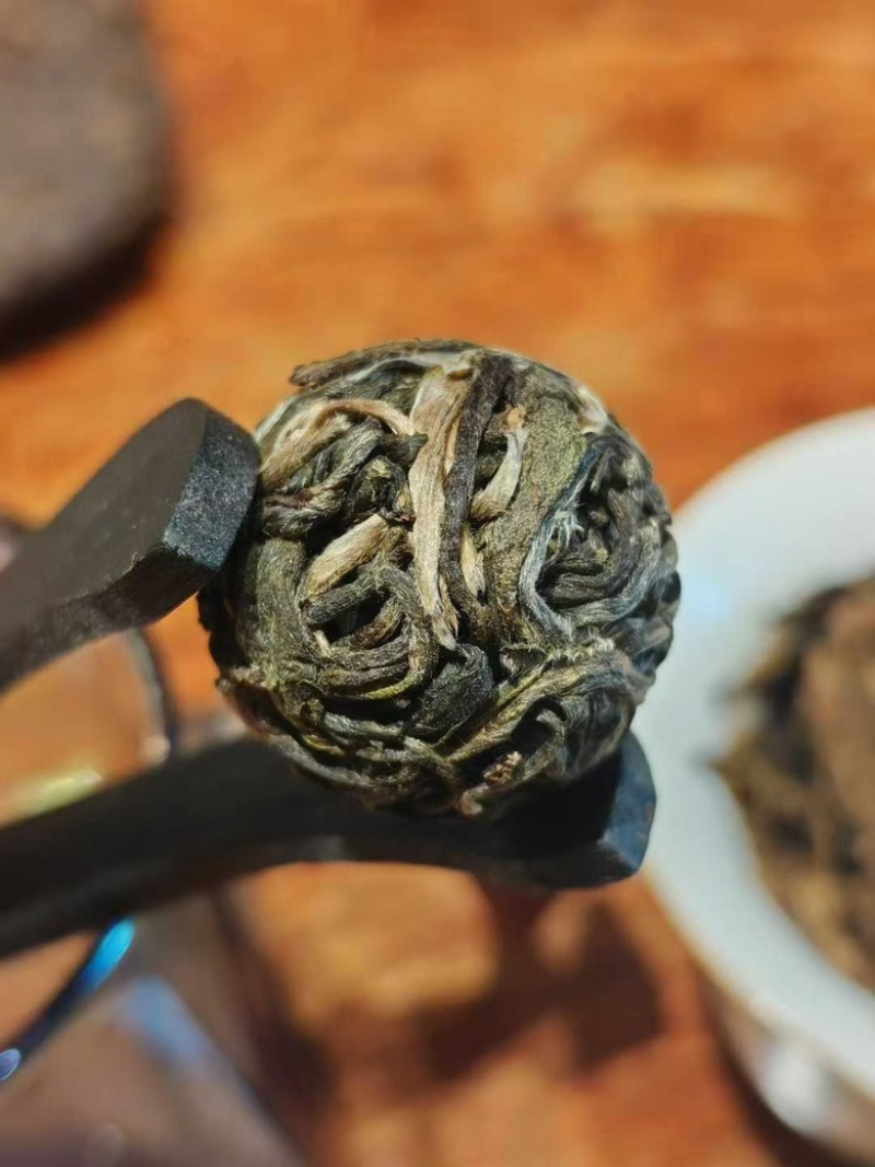 茶厂清仓换钱生茶龙珠、方片一口料全国发货一手货源