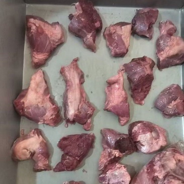 大块牛碎肉