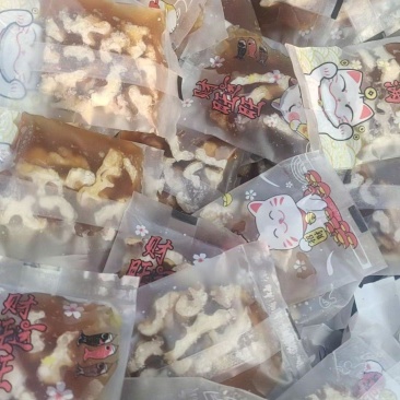 农家制做核桃麦芽糖