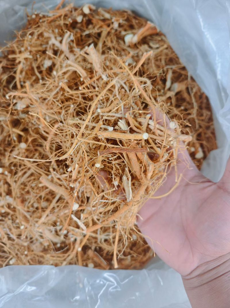 五指毛桃，切好的