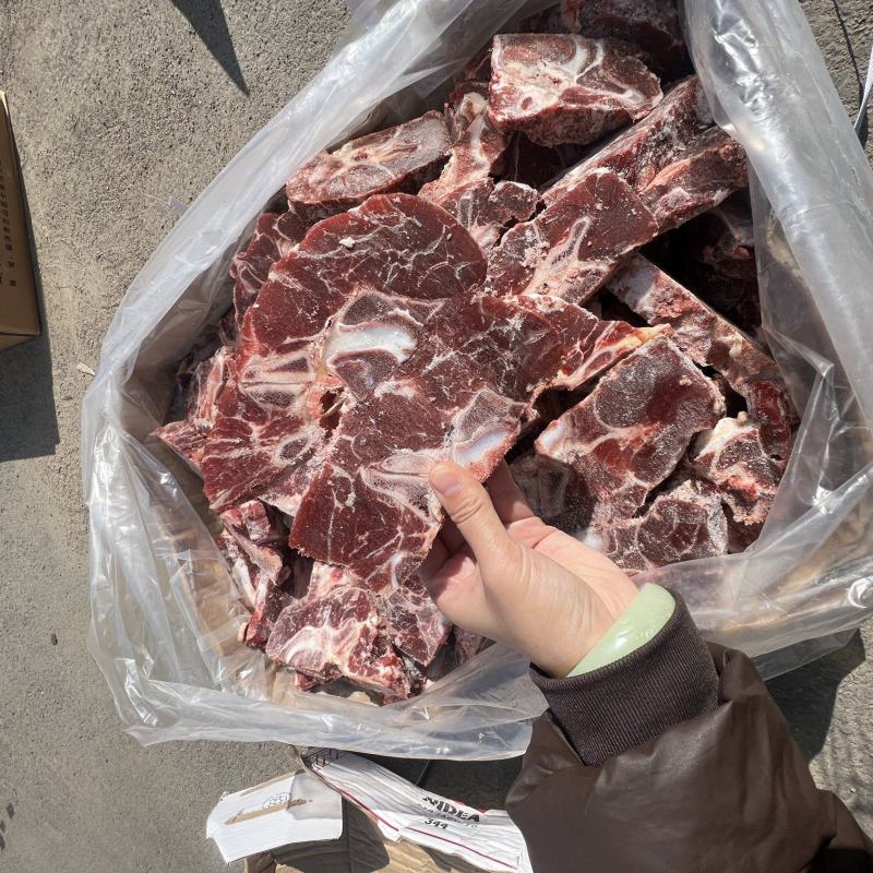 344满肉牛脖骨