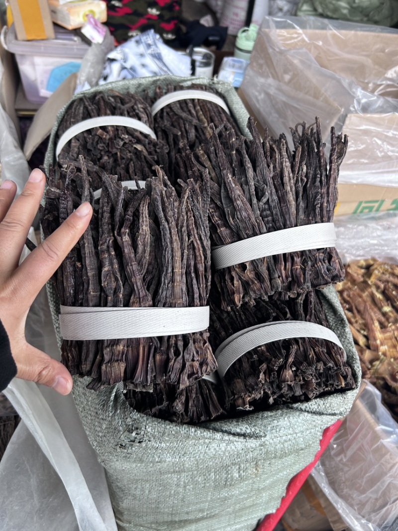 黑笋刺竹笋小黑笋金竹笋烟熏笋