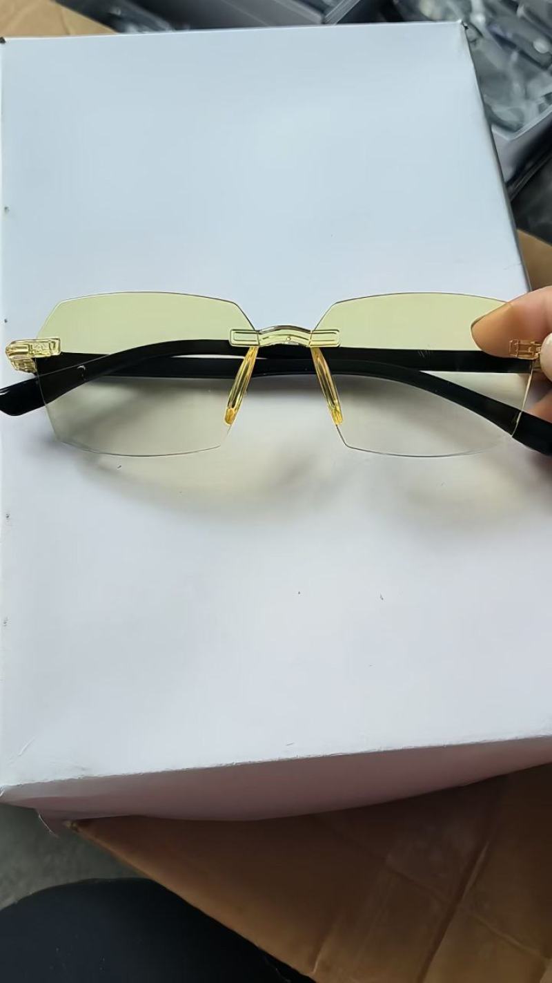 防蓝光高清高透老花镜男女款老花镜跑江湖摆地摊货源批发