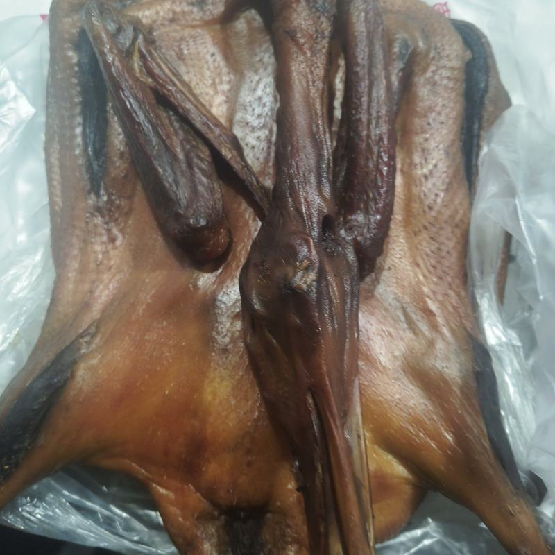 烟熏板鸭