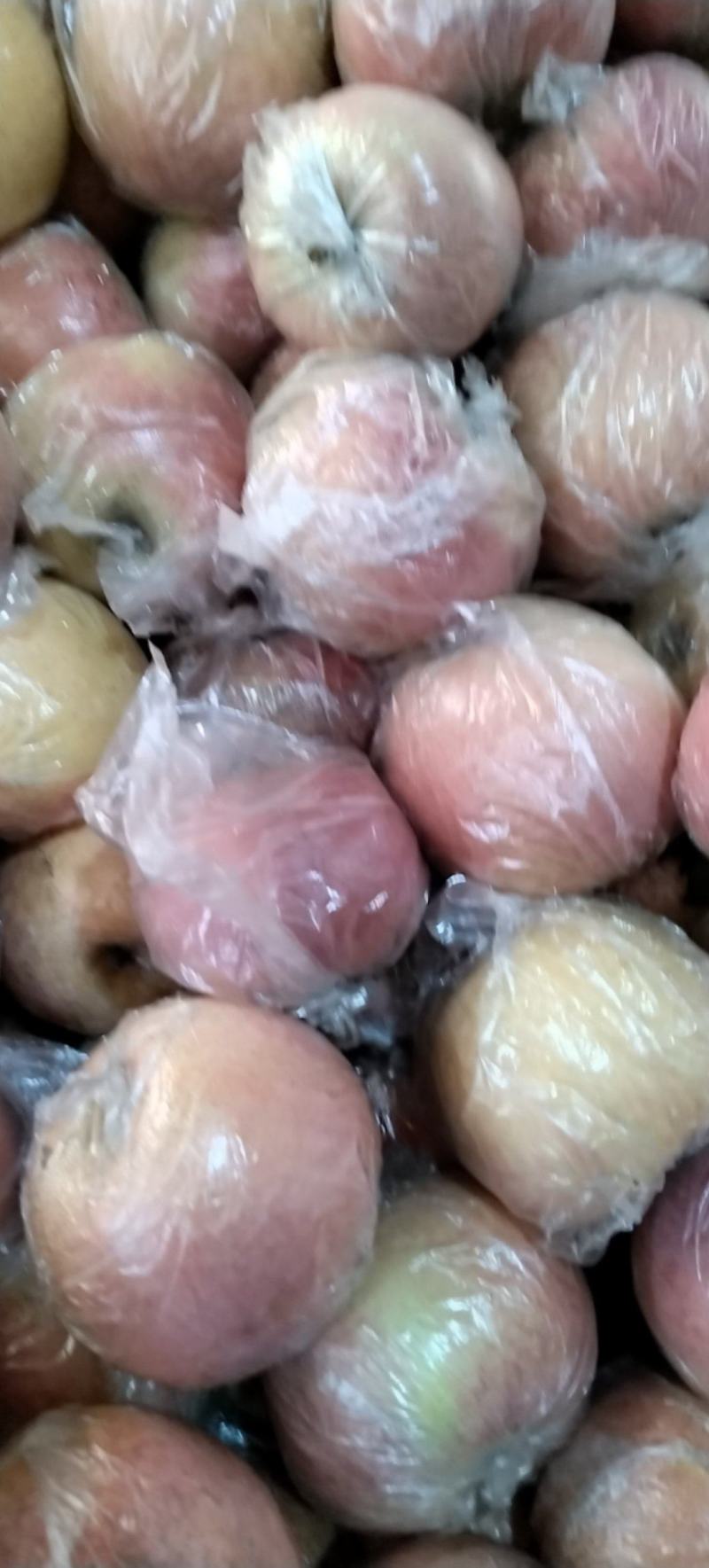 纸加膜红富士，口感脆甜，皮薄多汁