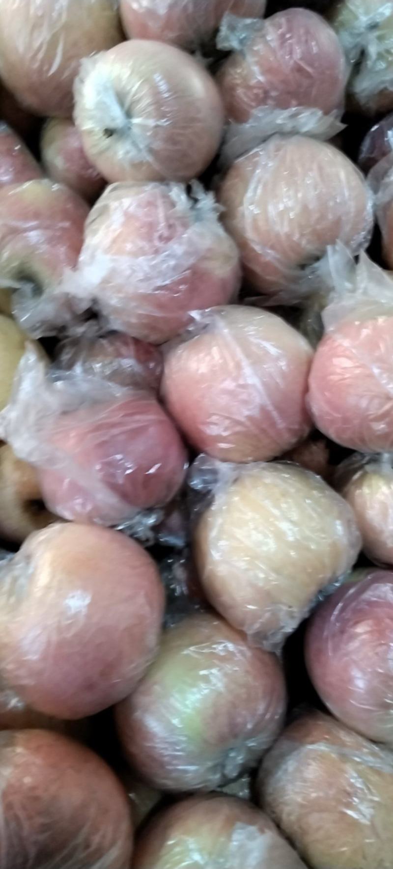 纸加膜红富士，口感脆甜，皮薄多汁