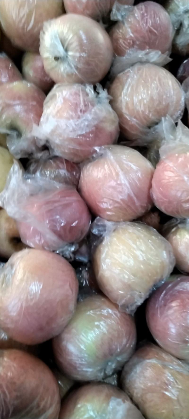 纸加膜红富士，口感脆甜，皮薄多汁