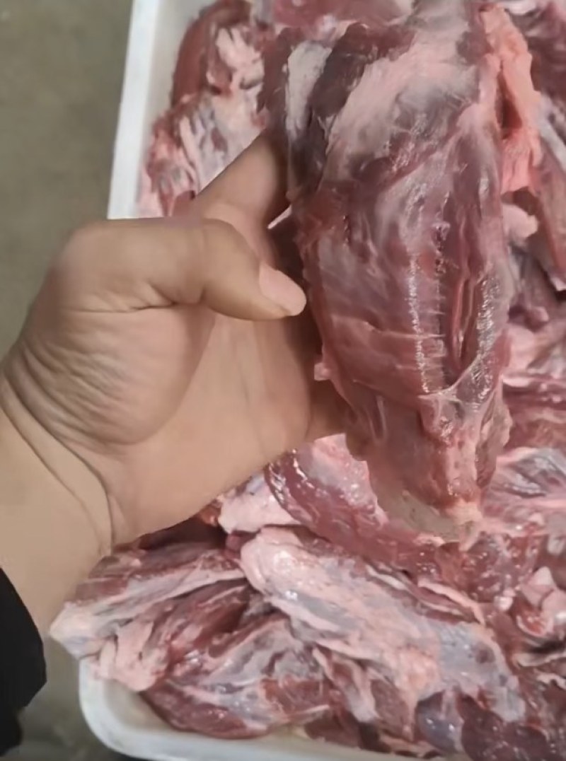 【牛舌根肉-求合作】批发50斤大块碎牛肉牛舌根肉