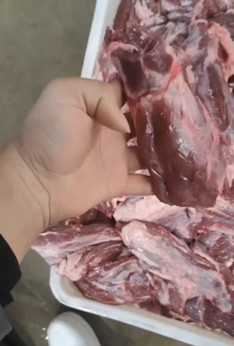 【牛舌根肉-求合作】批发50斤大块碎牛肉牛舌根肉