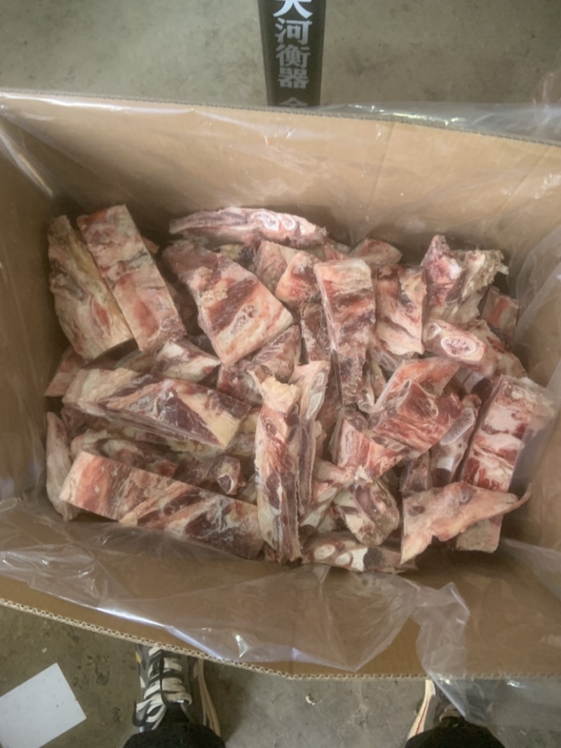 诚信商家，牛软肋，带脆骨肉多，价格低，适合自助，