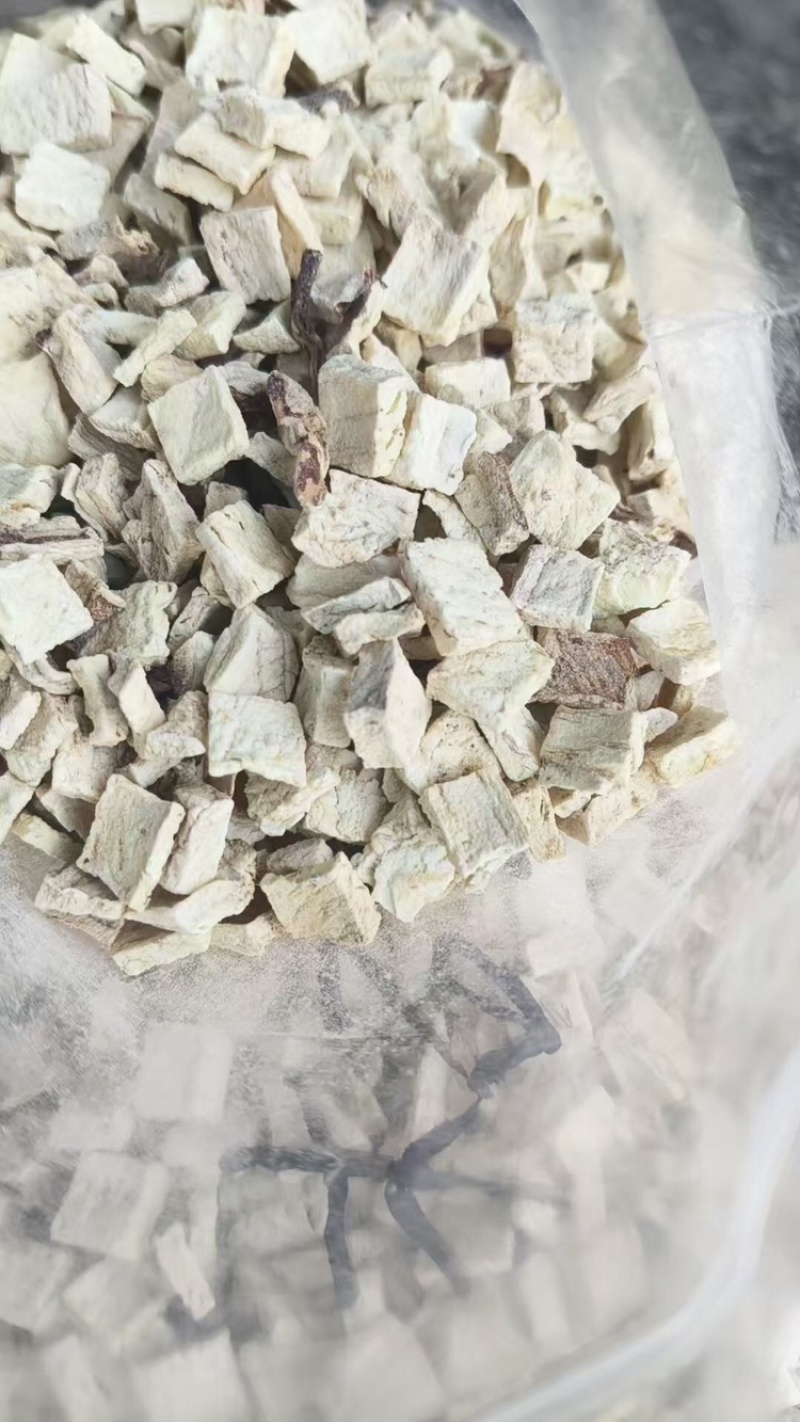 红薯丁红薯干量大质优价格优惠一手货源欢迎咨询采购