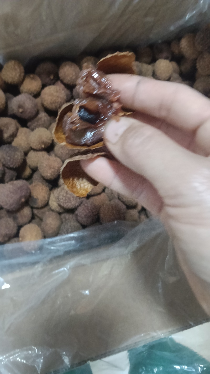 .广西博白鸡嘴荔枝干无硫材火烤软糯香甜批发零售