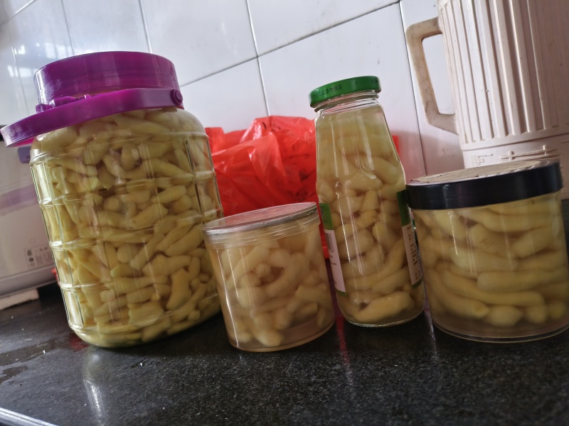 手工糖醋生姜和糖炒生姜