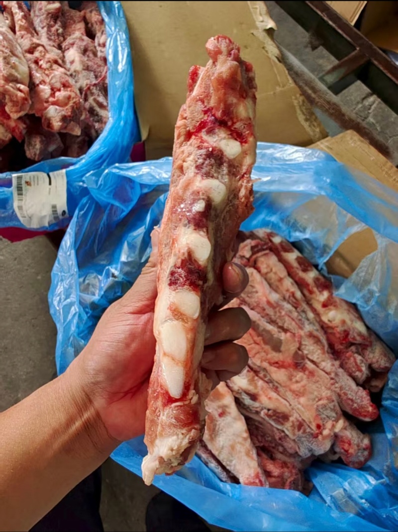 猪胸骨也叫排骨边