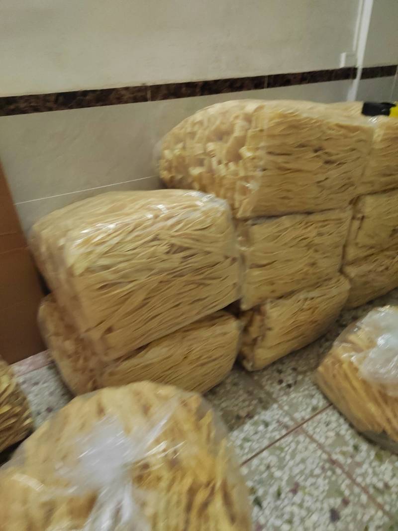 中片腐竹批发，量大价优，保质保量，欢迎随时考察