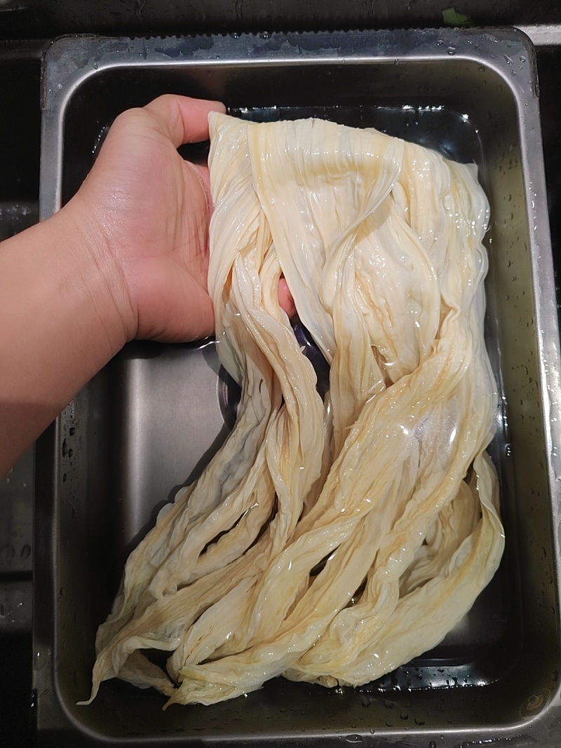 中片腐竹批发，量大价优，保质保量，欢迎随时考察