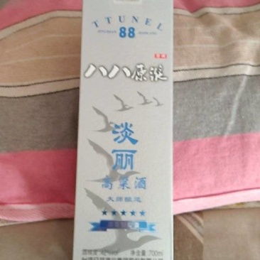 大师酿造的八八原浆，42度，净含量1.4斤，浓香型
