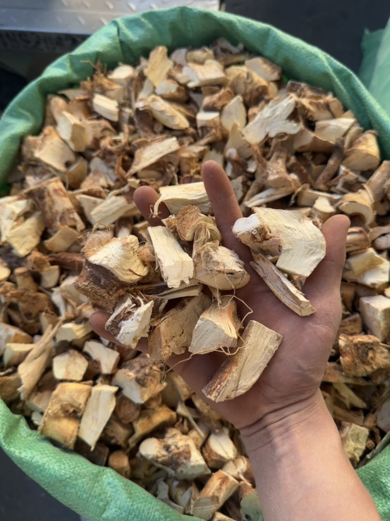 五指毛桃头粒大头干货头块切片，足干颜色好靓靓靓