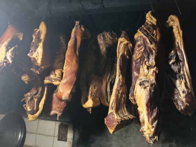 产地直发腊肉新鲜美味价格美丽实惠货源充足选购更放心