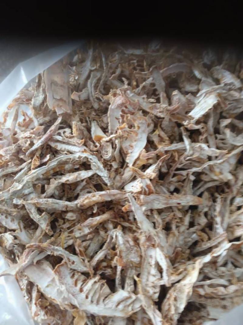 精选优质笋干，天然晾晒，口感鲜美，健康美味，家庭必备好食材！