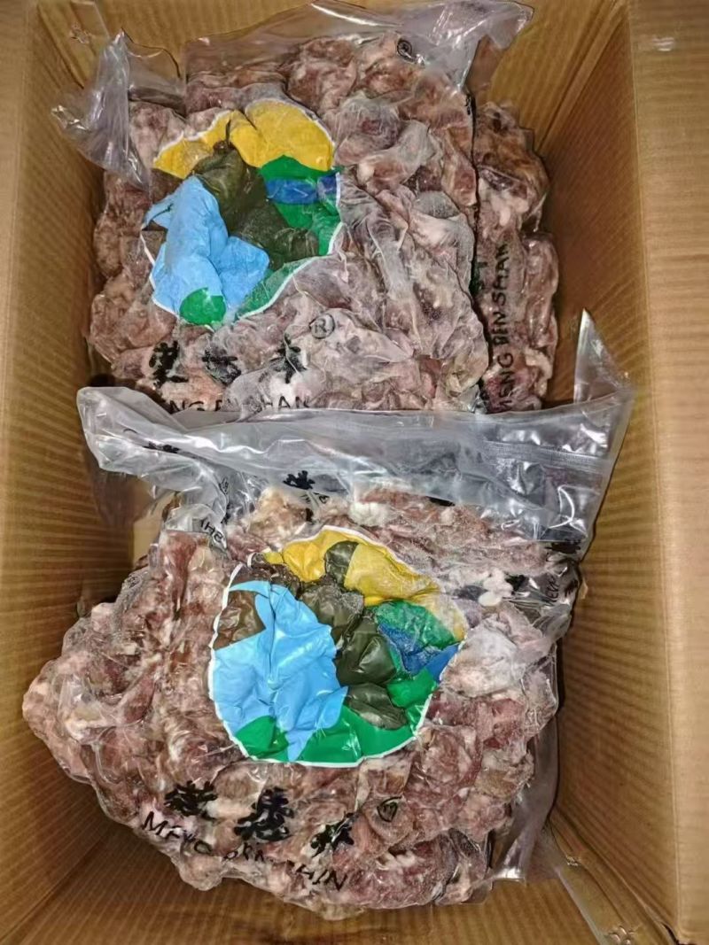 小块熟羊肉