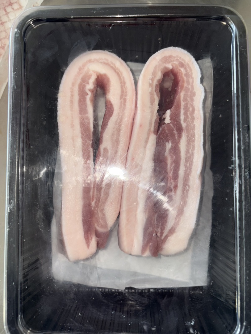 山东青岛常年出售黑猪肉分割品