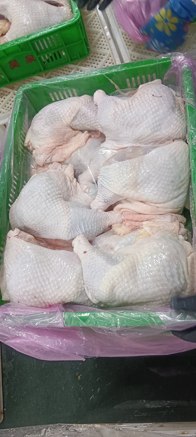 临沂优质老鸡边腿，500天左右白毛种母鸡可做带尾去尾边腿