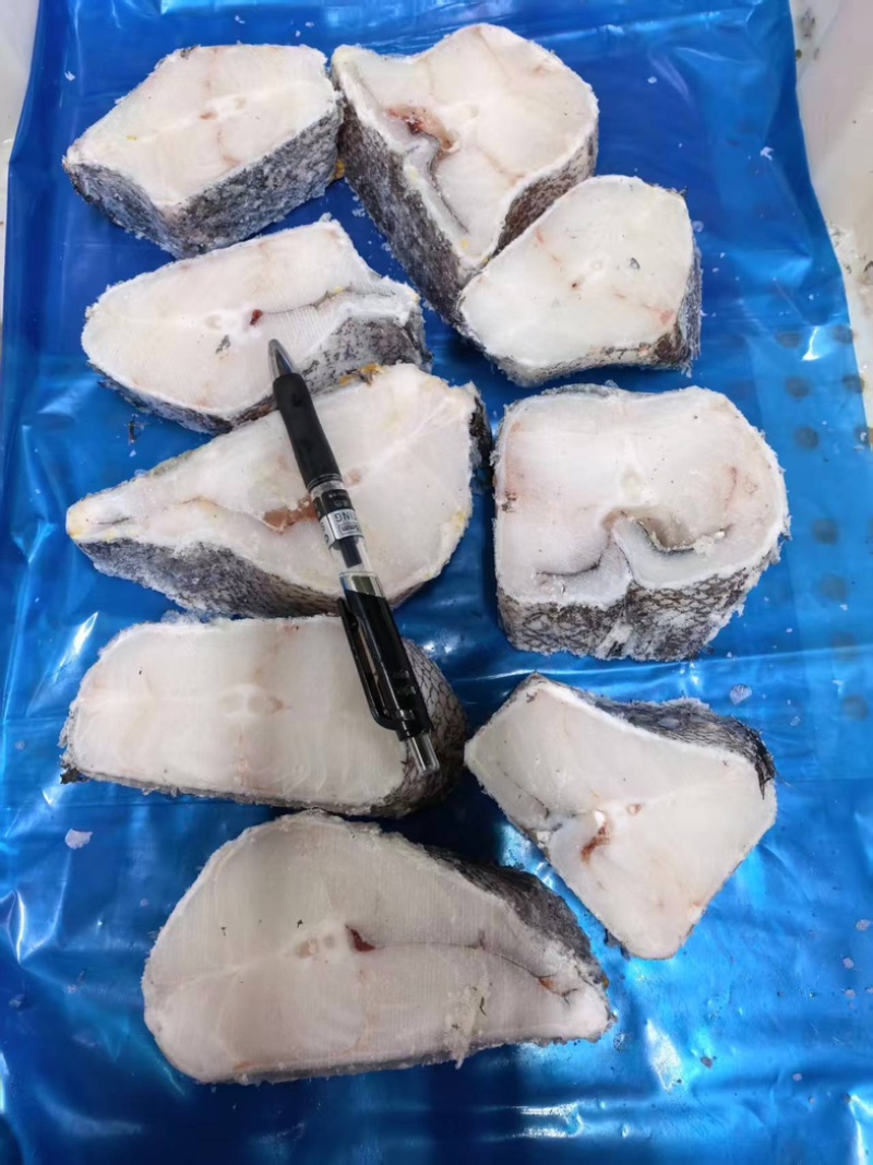水鳕片肉质细嫩，社区团购，超市促销优选欢迎随时订购