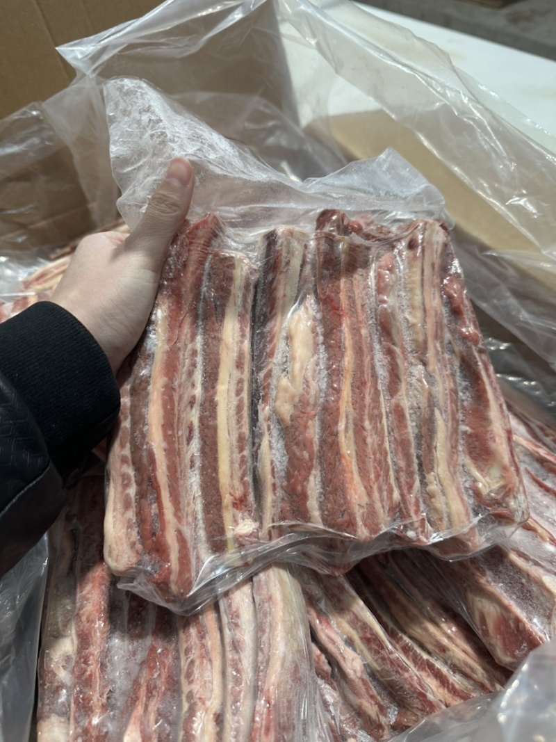 牛肋条，按照客户要求做，货源充足，全国发货，手续齐全