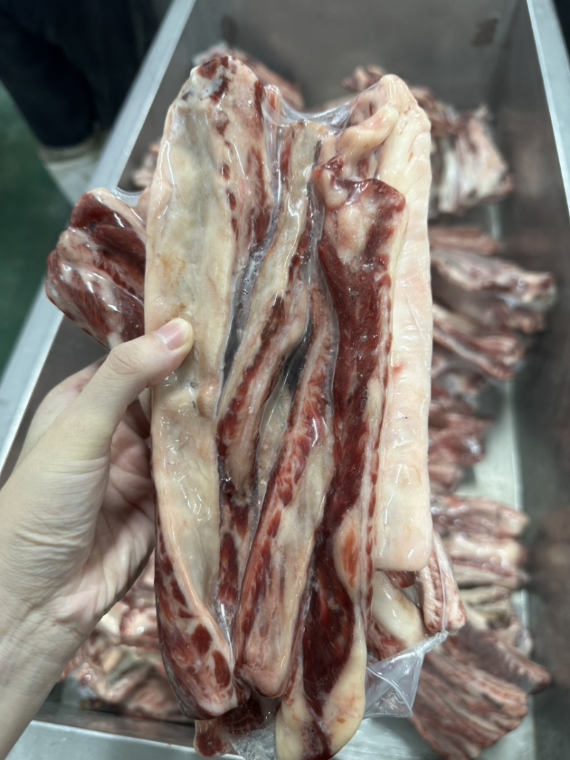 牛肋条，按照客户要求做，货源充足，全国发货，手续齐全