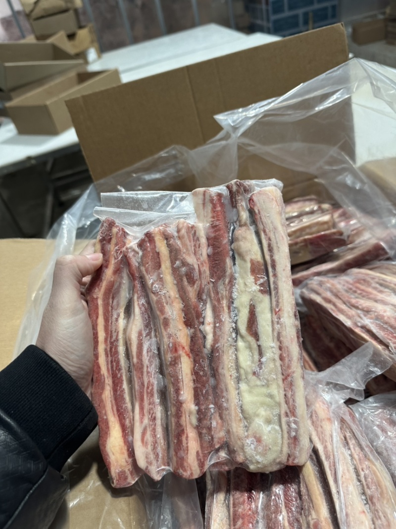牛肋条，按照客户要求做，货源充足，全国发货，手续齐全