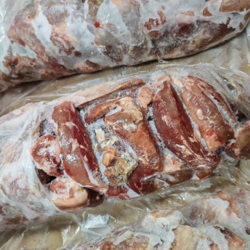 鞭根肉