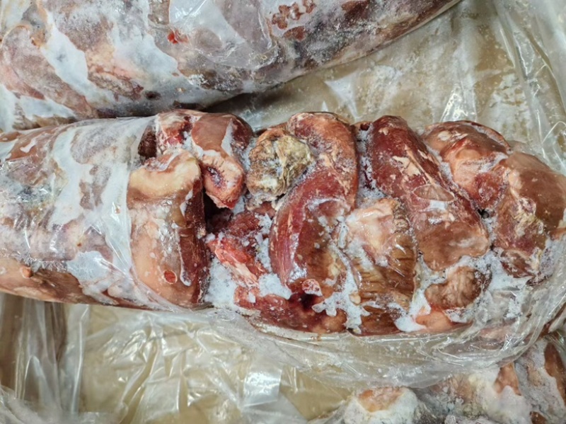 鞭根肉