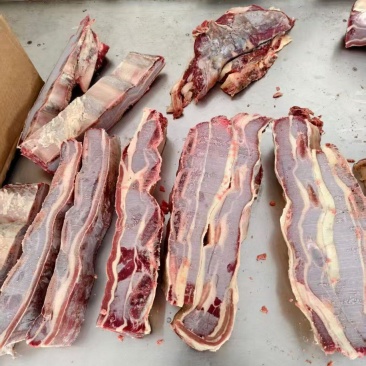 满肉牛肋排