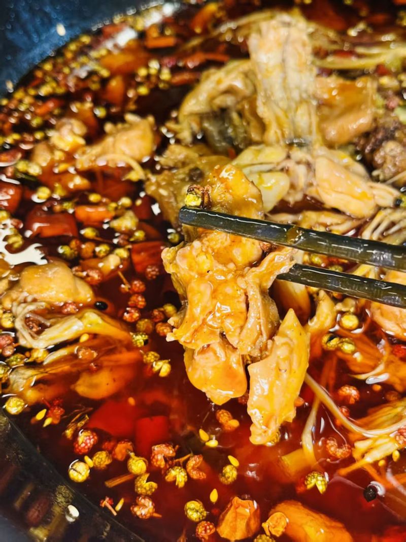 【麻辣兔肉】
