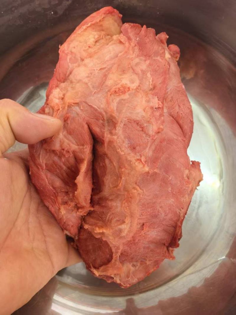 五香猪肉条子肉，大量上市，产地直发，品质保证，服务周到
