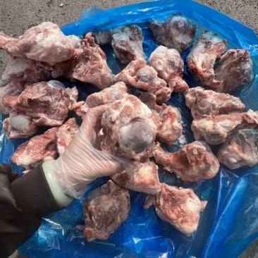 满肉前腿骨块一手货源工厂，一件起发，全国发货