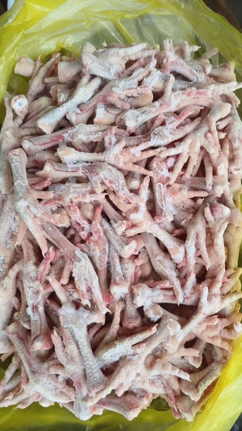 鸡爪子，鲜鸡鸡爪！个个肉多饱满，量大从优。