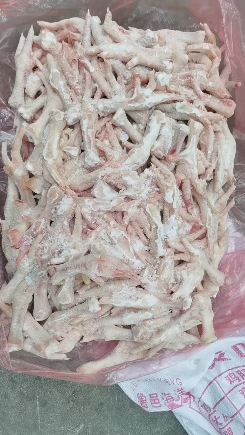 鸡爪子，鲜鸡鸡爪！个个肉多饱满，量大从优。