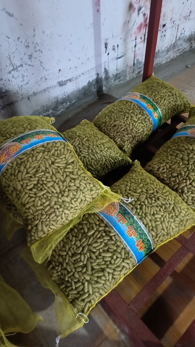 白玉山药豆小白嘴山药豆市场串糖球山药豆
