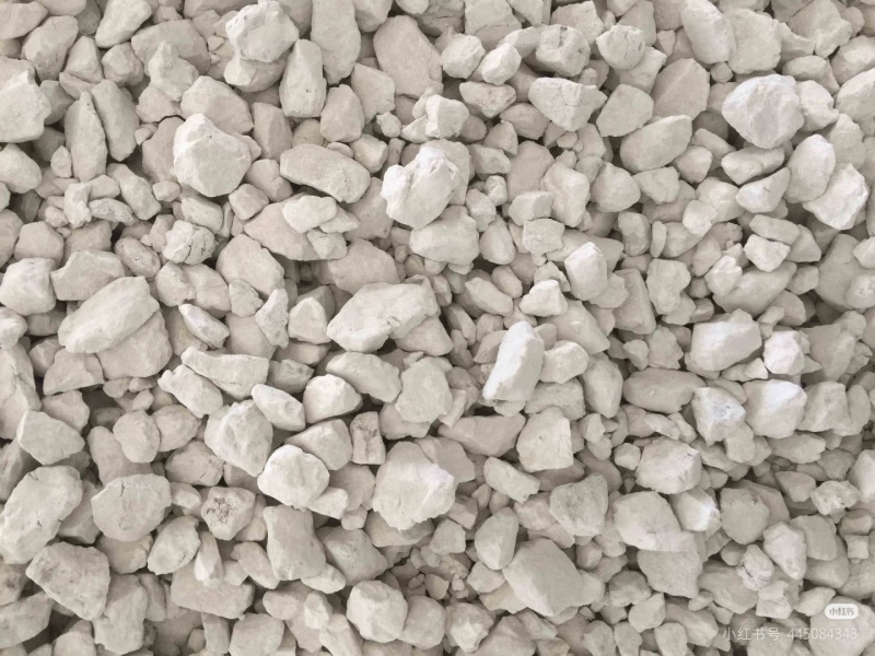 石灰块，石灰粉！厂家直销，货源充足，量大优惠，欢迎采购！