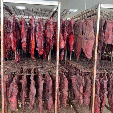 麻辣猪肉大块肉，五香猪大块肉，酱香肉，价格美丽欢迎咨询